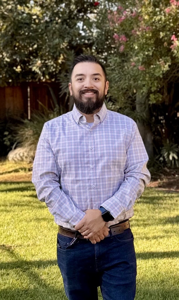 Portrait of Tom Martinez